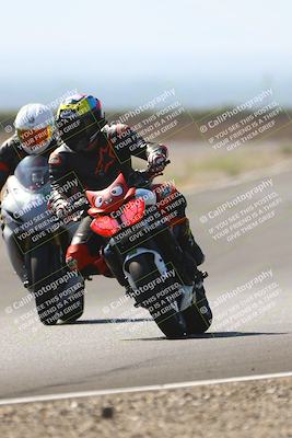 media/Sep-20-2025-TrackDaz (Sat) [[27f0cde673]]/C Group/240pm (Turn 9)/